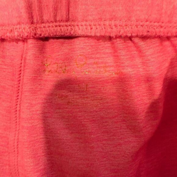 Lilly Pulitzer UPF50 top and jogger set size small/medium in Roxie Pink - Picture 14 of 16